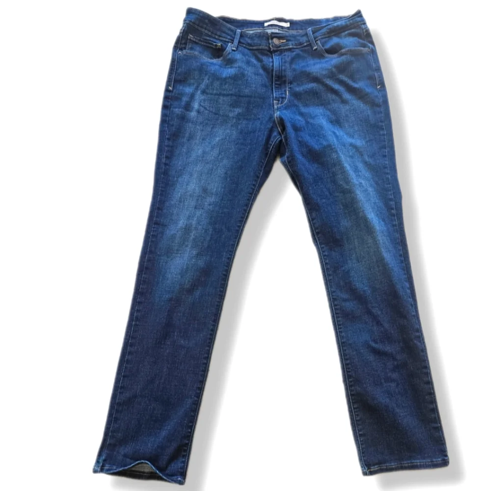 Levi’s Midrise Skinny Jeans- size 18 - Picture 1 of 6
